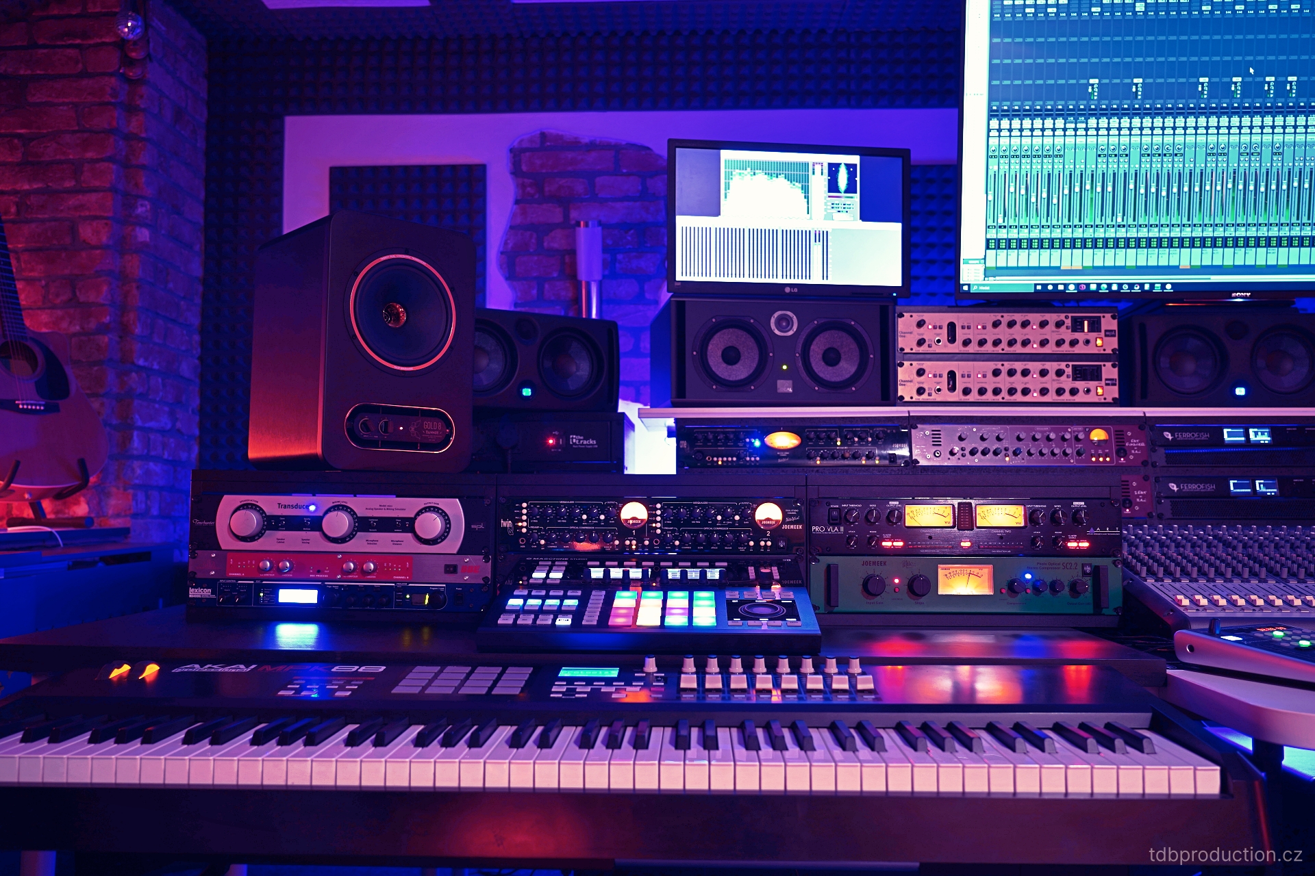 TdB Production - Nahrávací studio a videoprodukce Praha - KEYBOARDS DJ